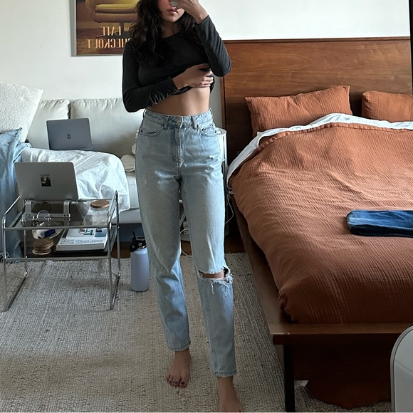 TopShop Moto Mom Jeans in Light Blue Denim - Picture 1 of 6